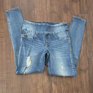 Rock and Republic stylish Blue Distressed Women's Jeans